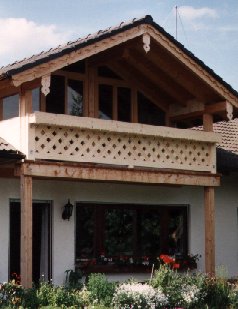 Balkon Zwerggiebel