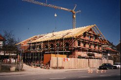 Rohbau mit Dachstuhl
